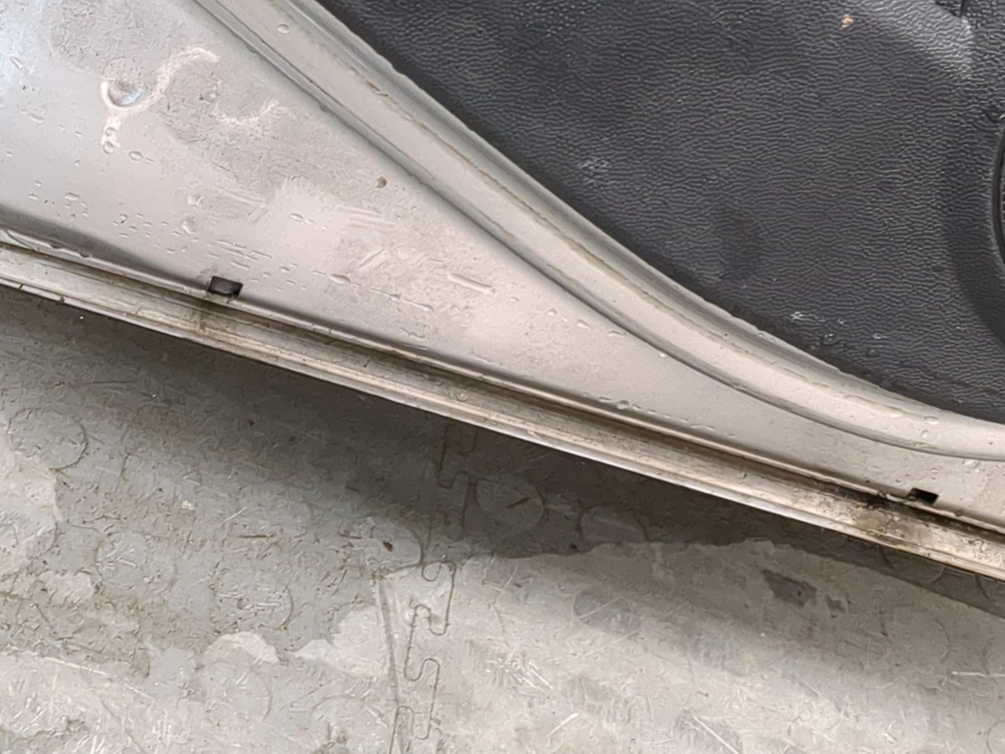 Дверь задняя левая