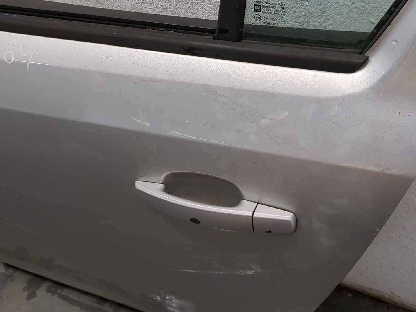 Дверь задняя левая