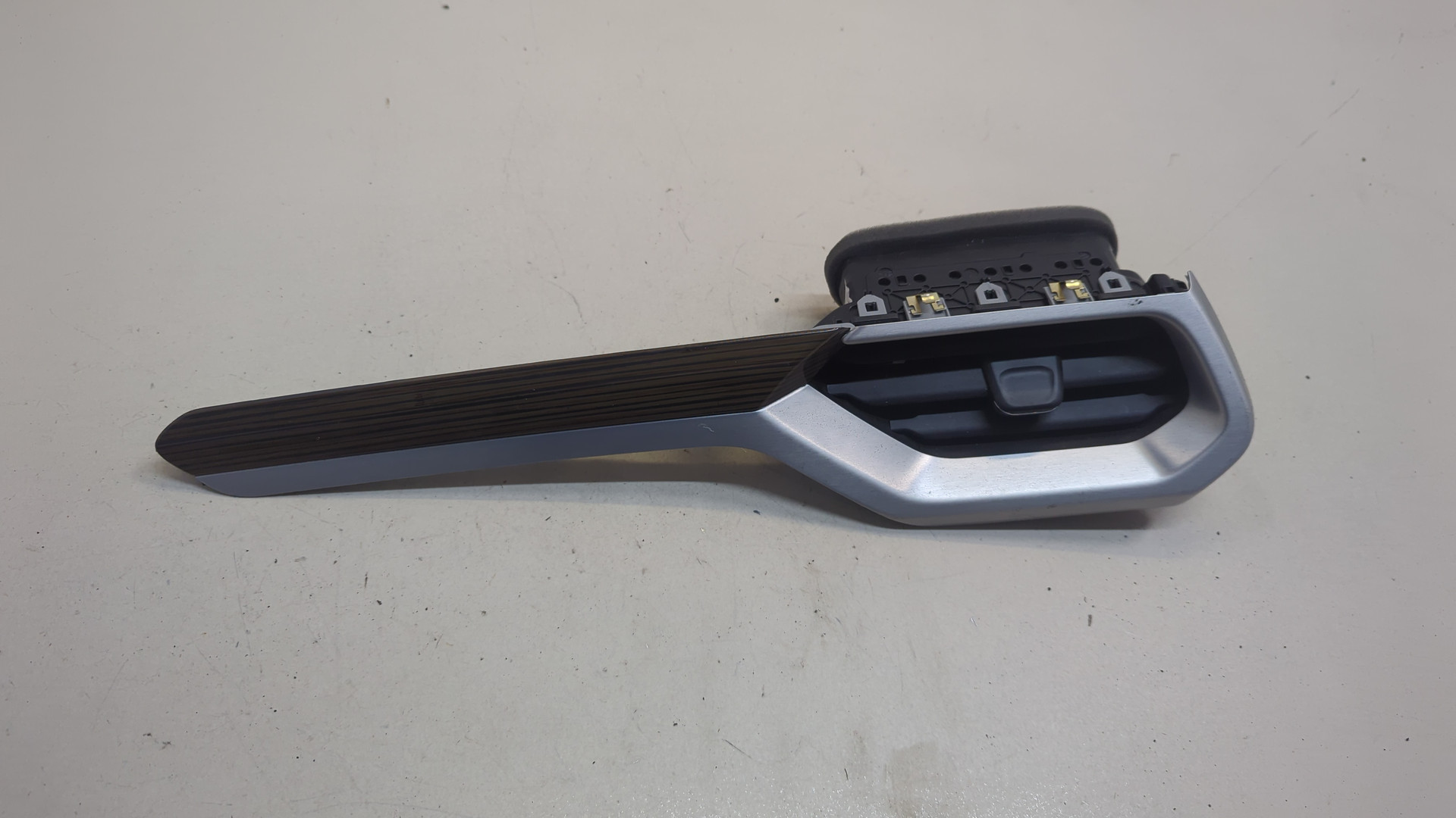 Дефлектор воздушный