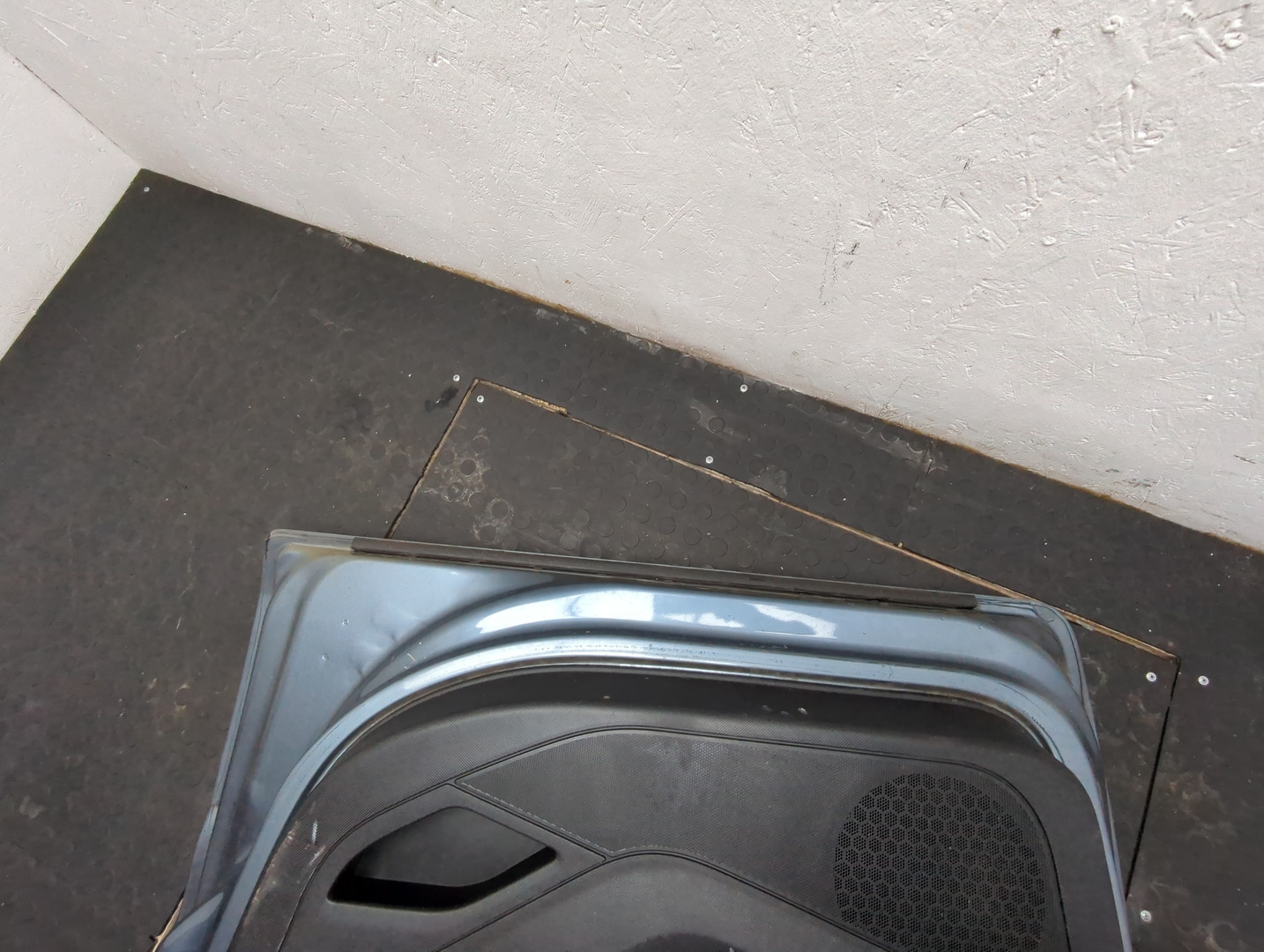 Дверь передняя правая