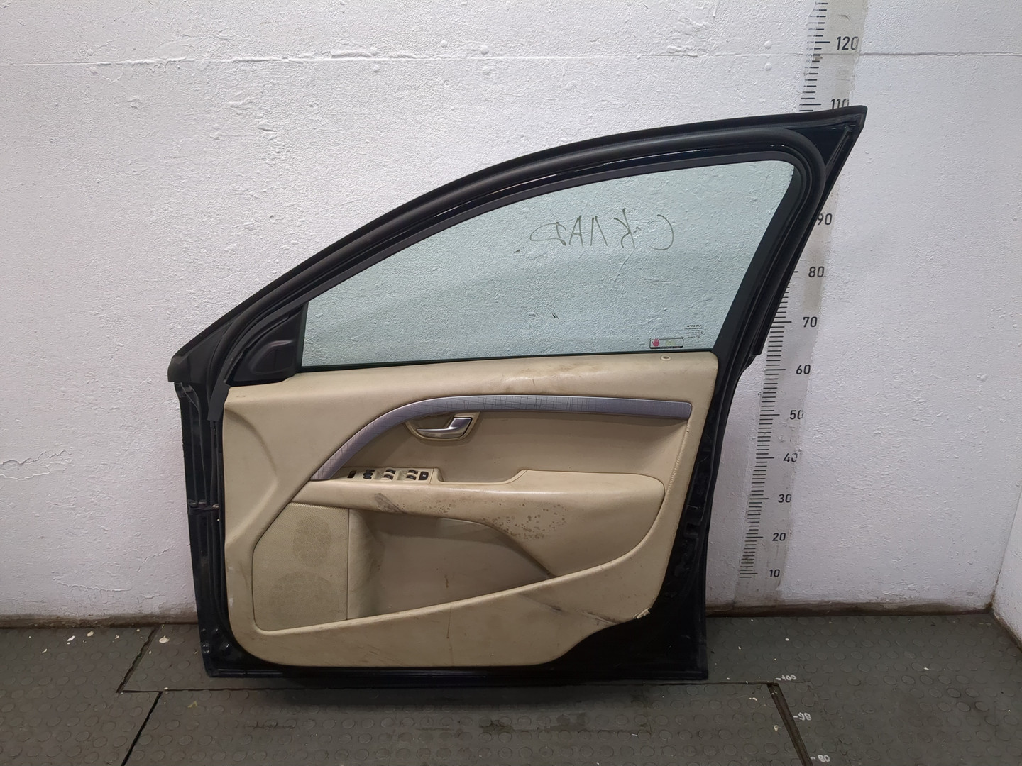 Дверь передняя правая