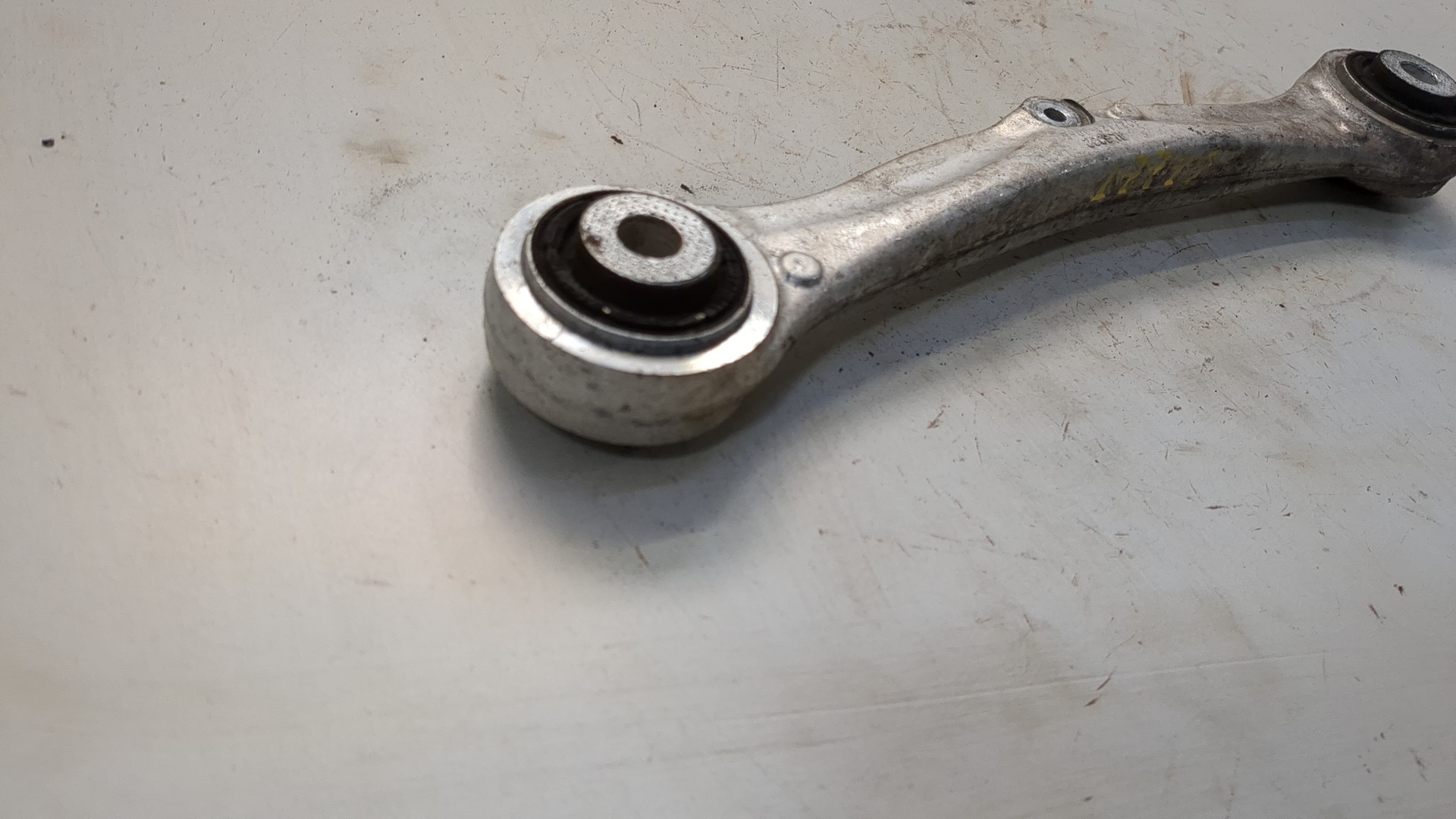 Рычаг задний