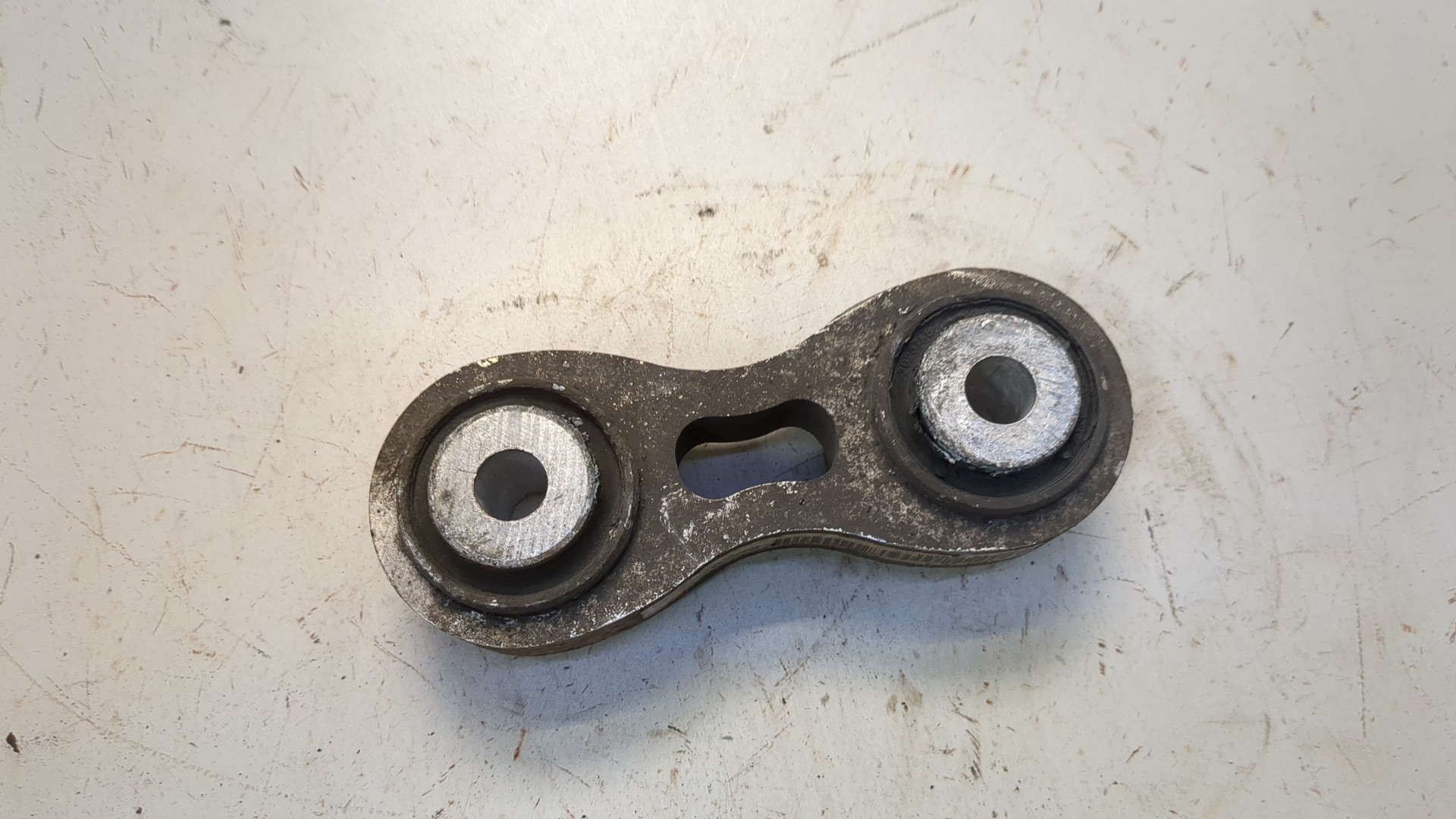 Рычаг задний