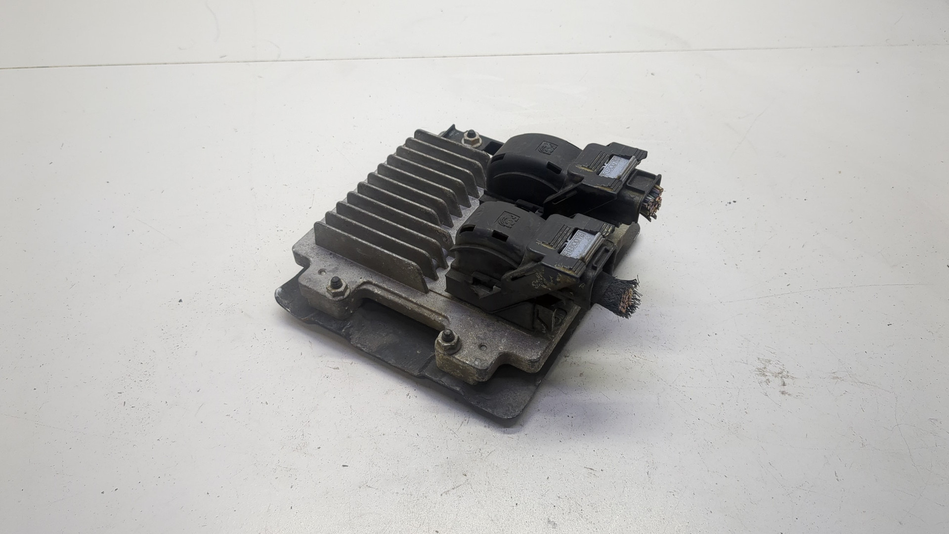 Блок управления двигателем