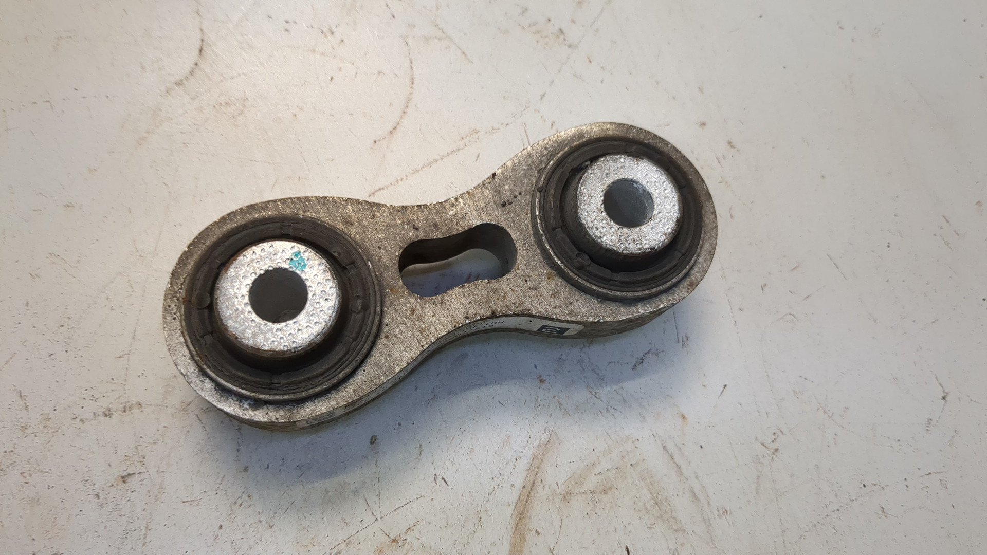 Рычаг задний