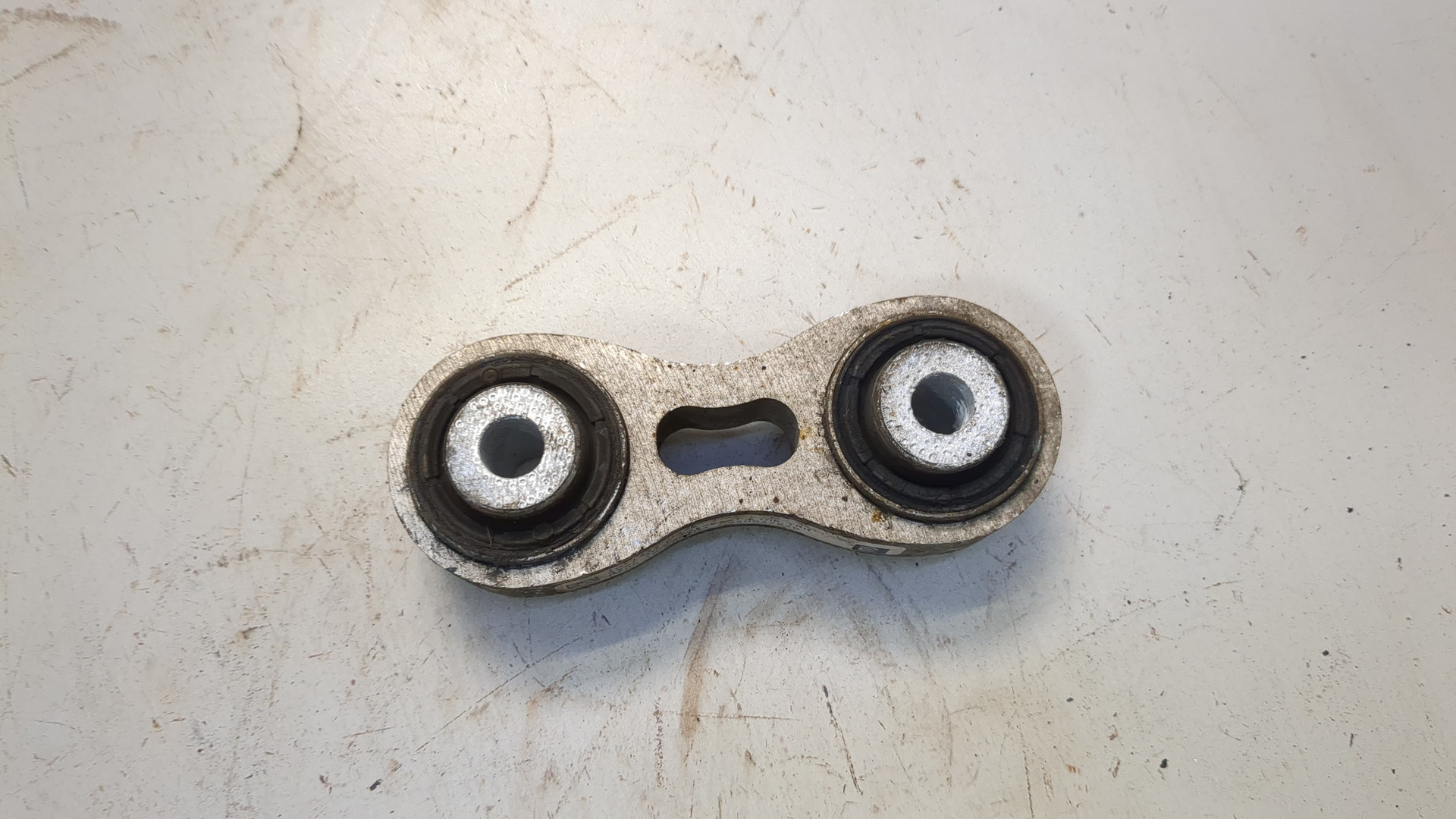 Рычаг задний