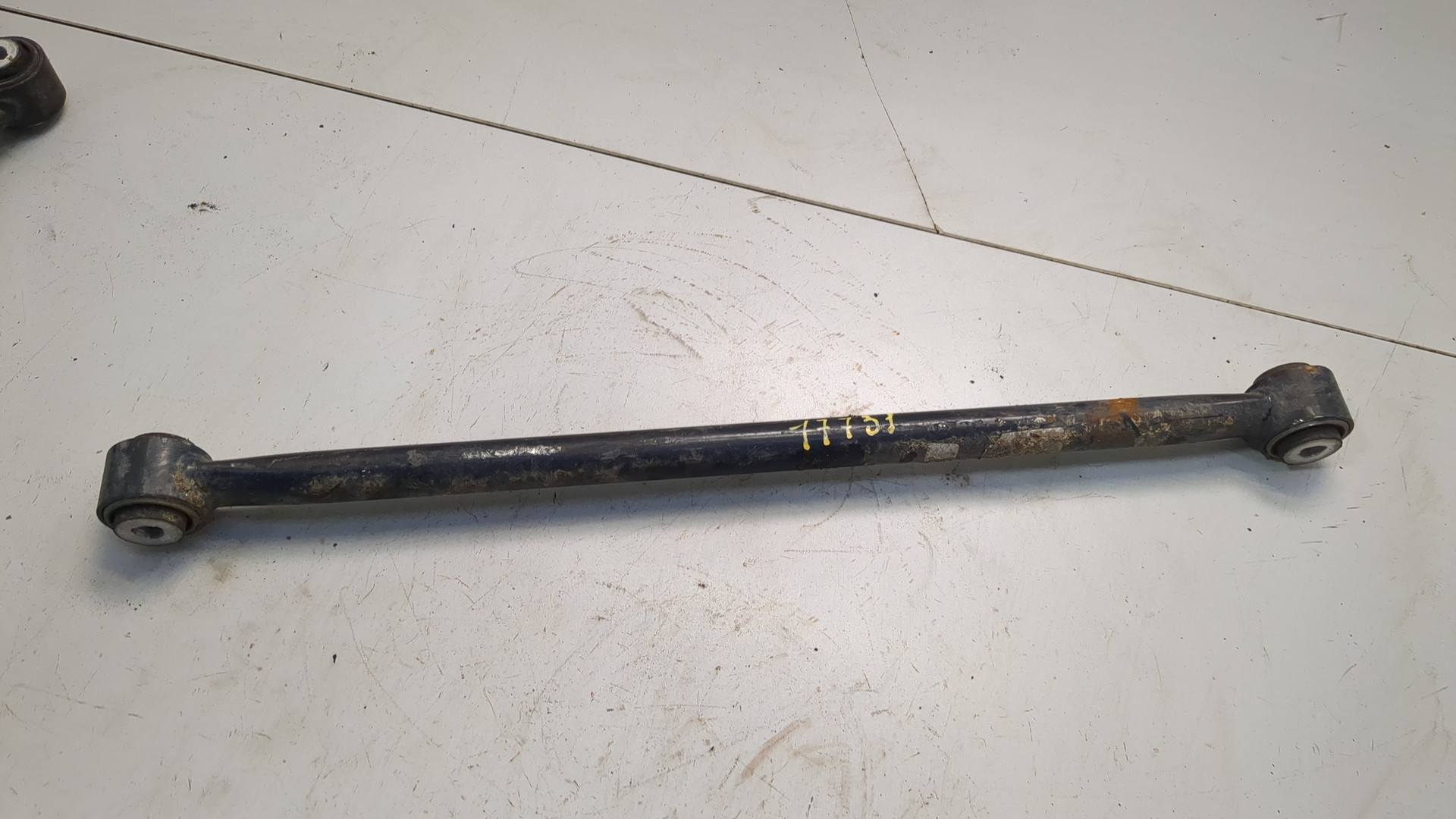 Рычаг задний