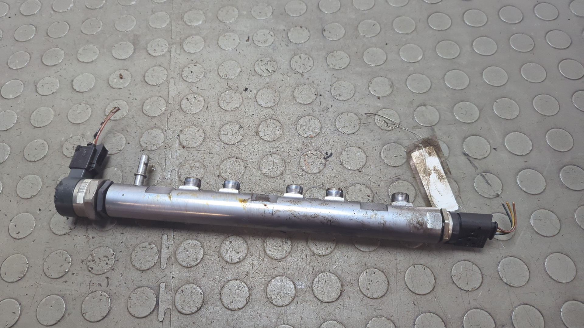 Рейка топливная (рампа)