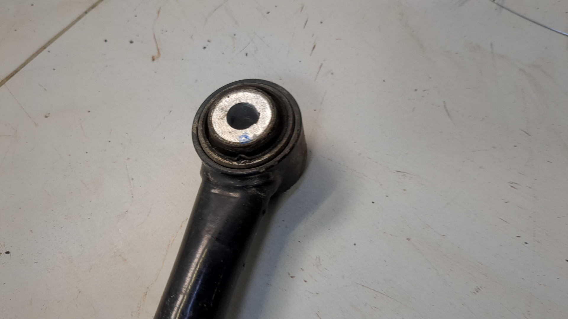 Рычаг задний