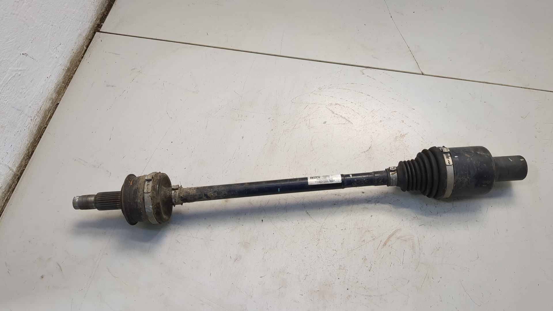 Полуось задняя