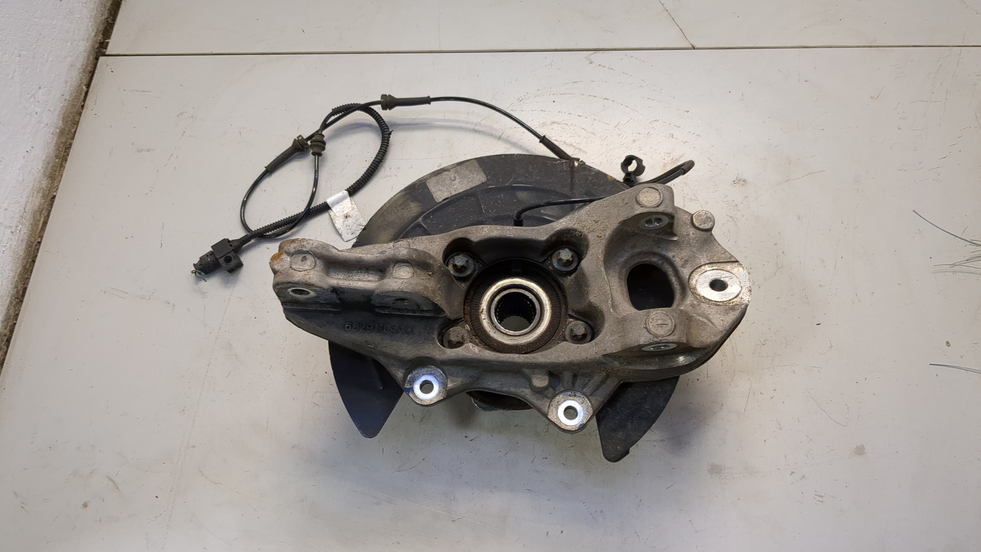 Кулак поворотный задний правый