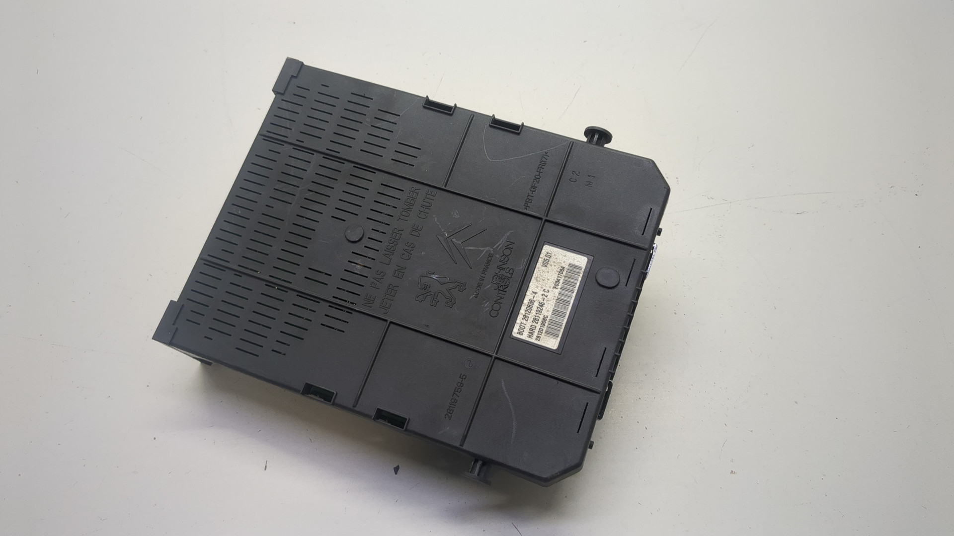 Блок предохранителей