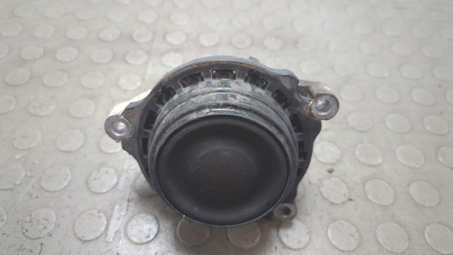 Опора двигателя