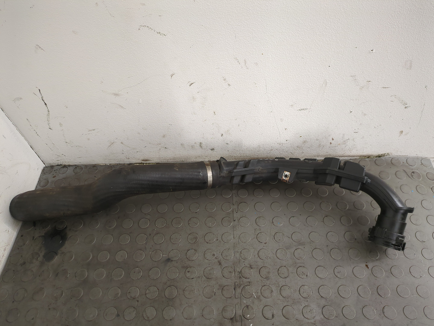 Патрубок воздушного фильтра