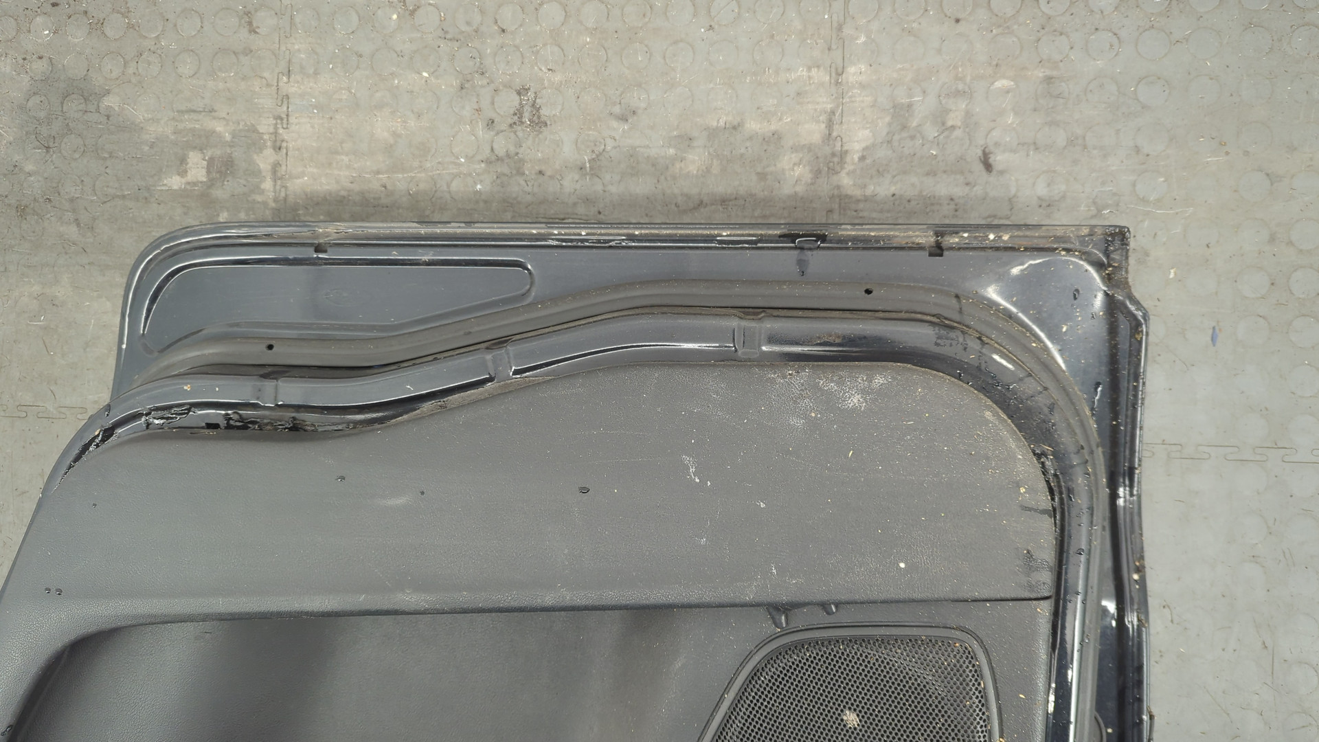 Дверь задняя правая