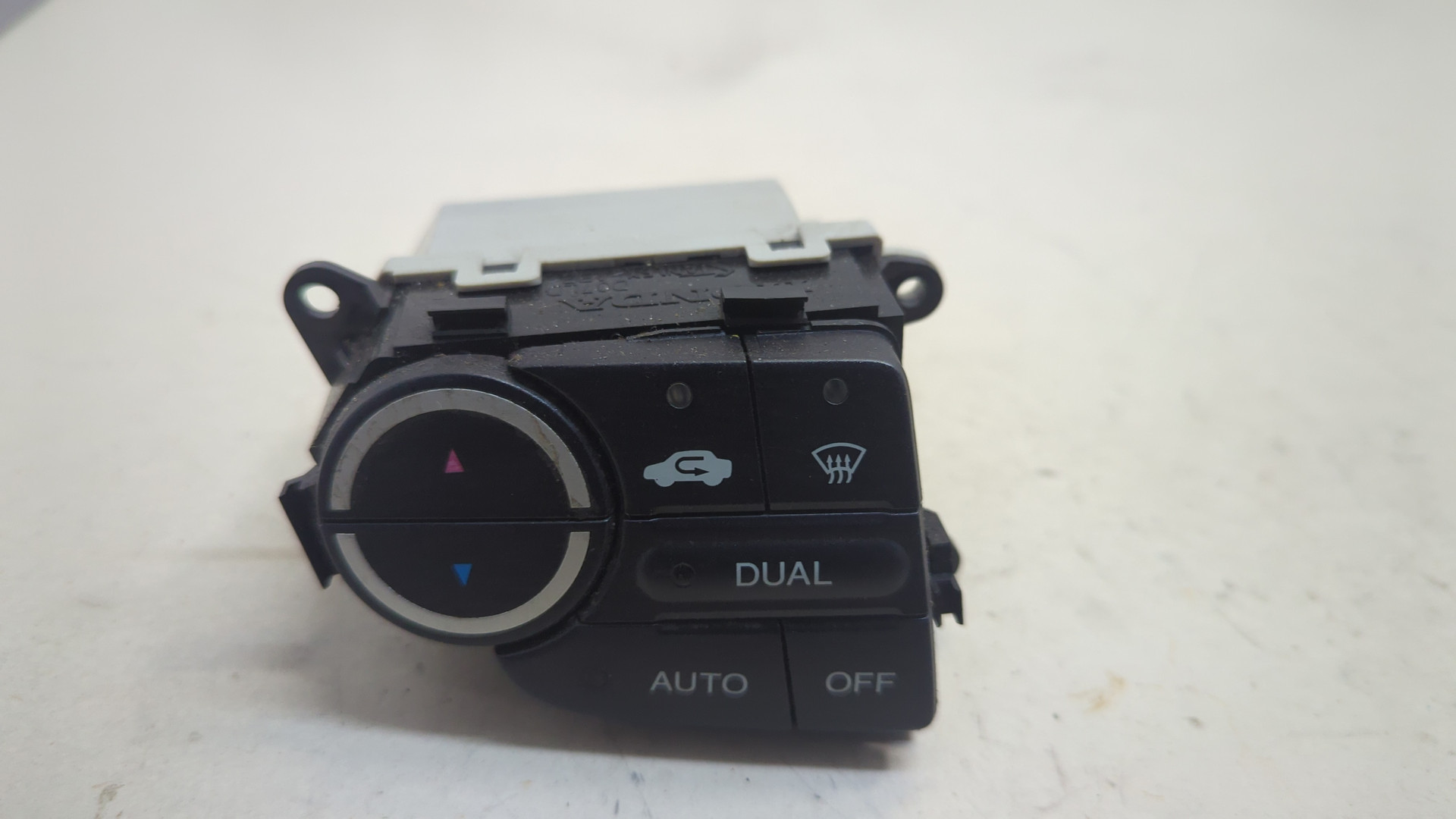 Переключатель отопителя