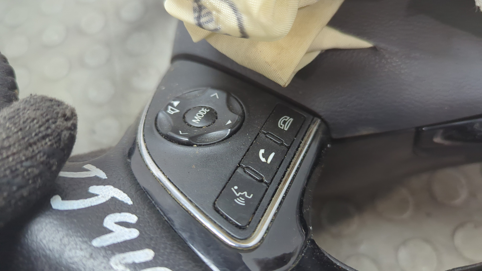 Рулевое колесо (руль)