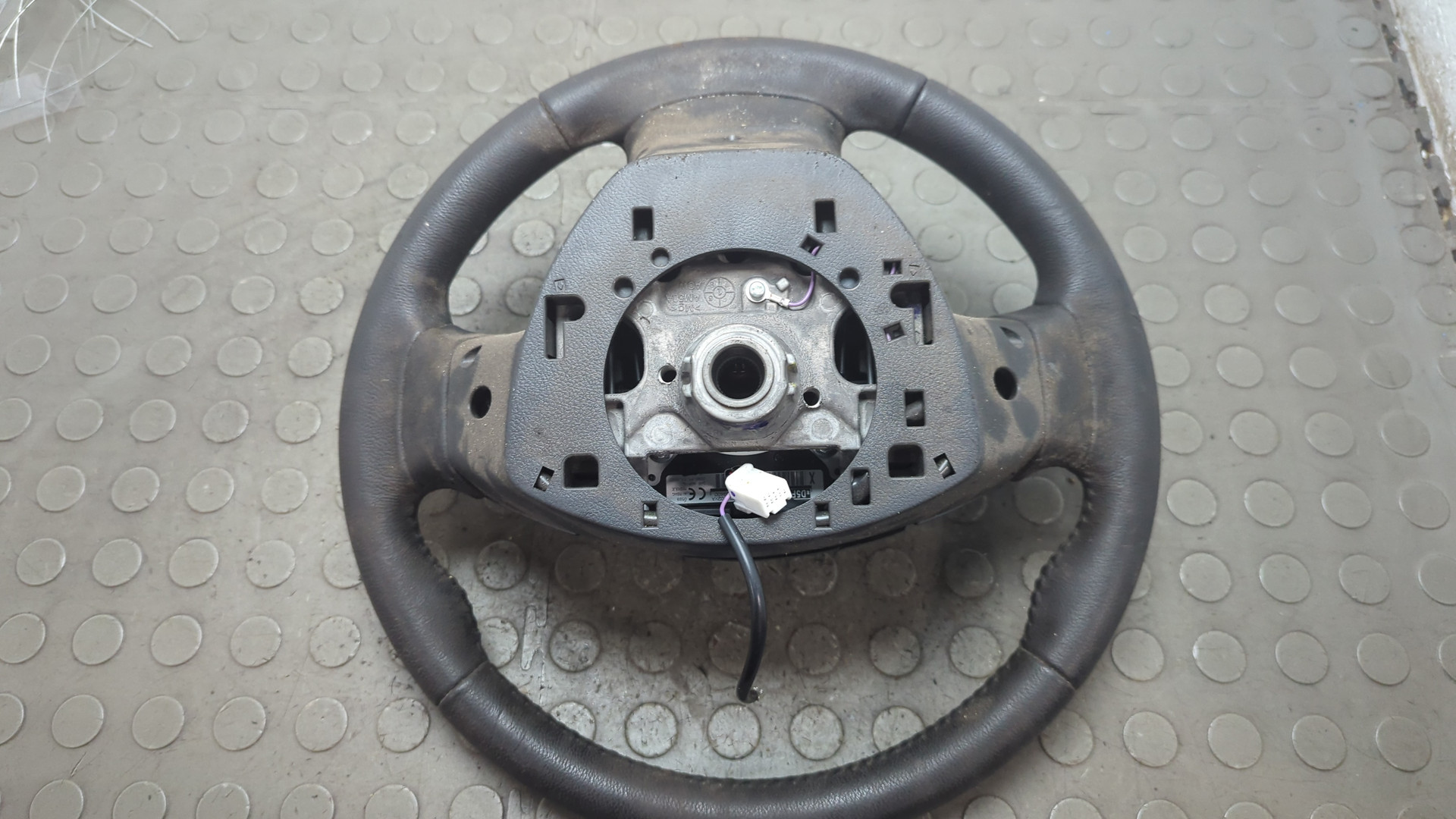 Рулевое колесо (руль)