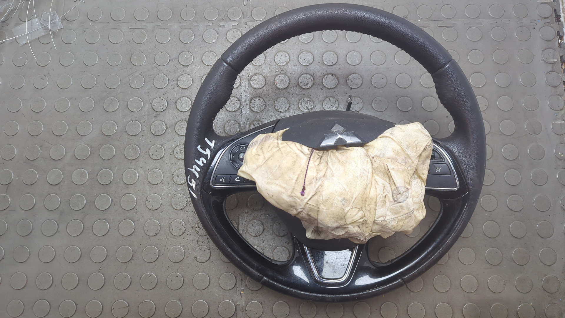 Рулевое колесо (руль)