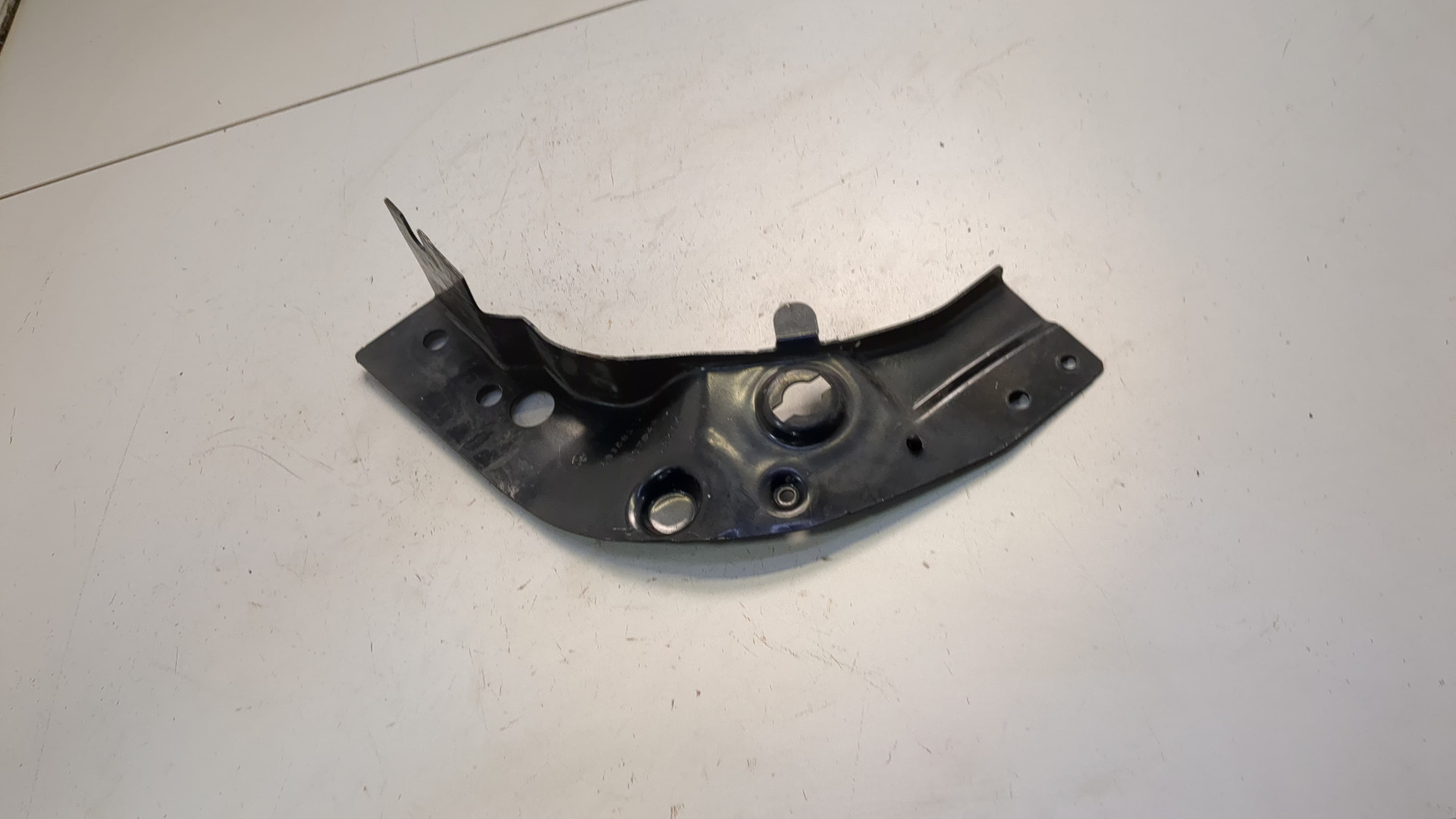 Кронштейн радиатора