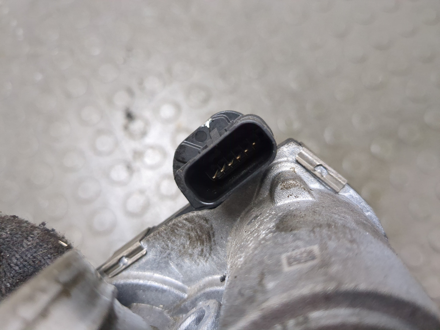 Заслонка дроссельная электрическая