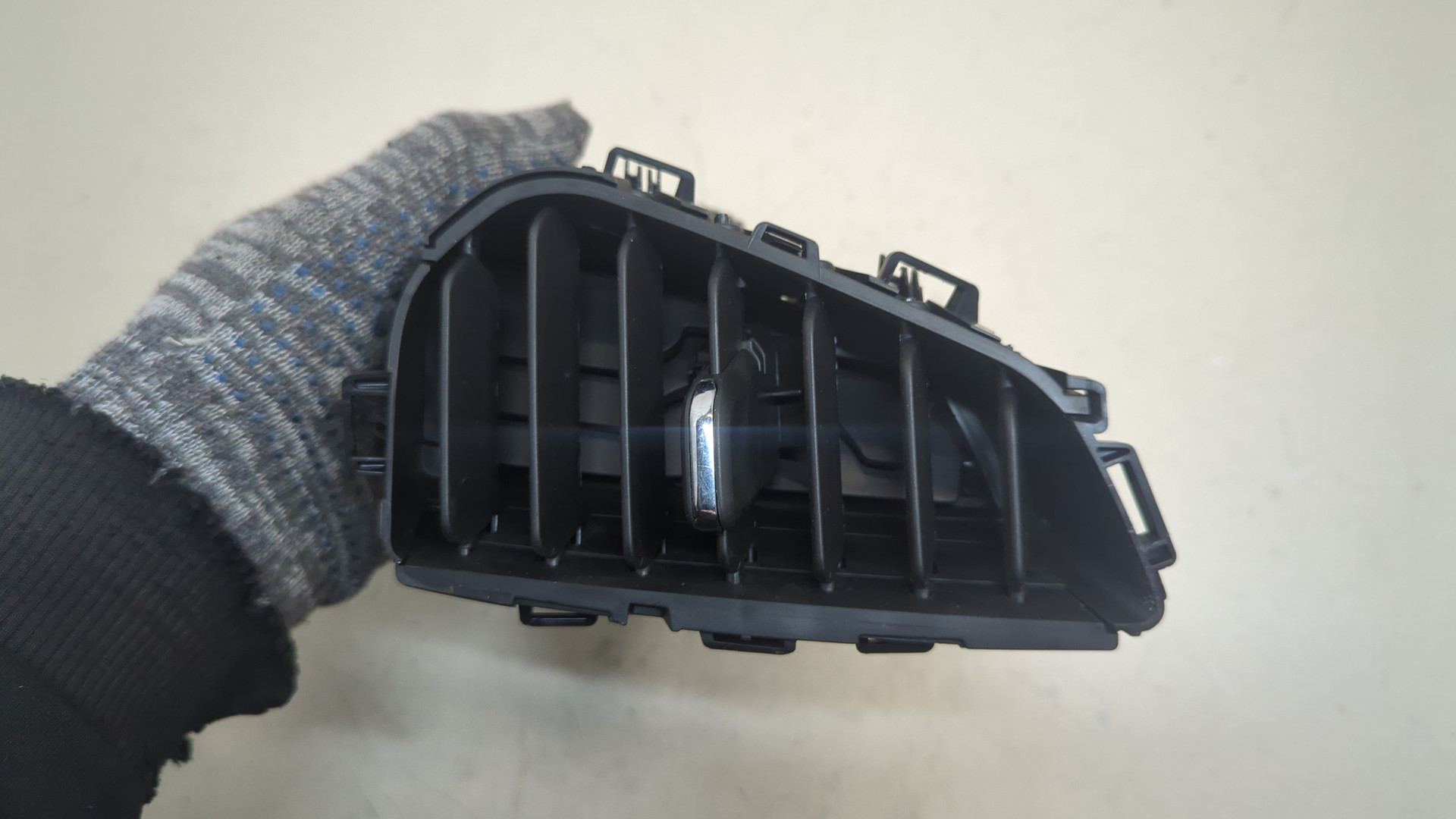 Дефлектор воздушный