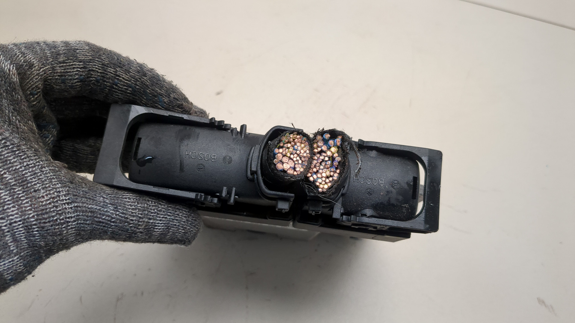 Блок управления двигателем