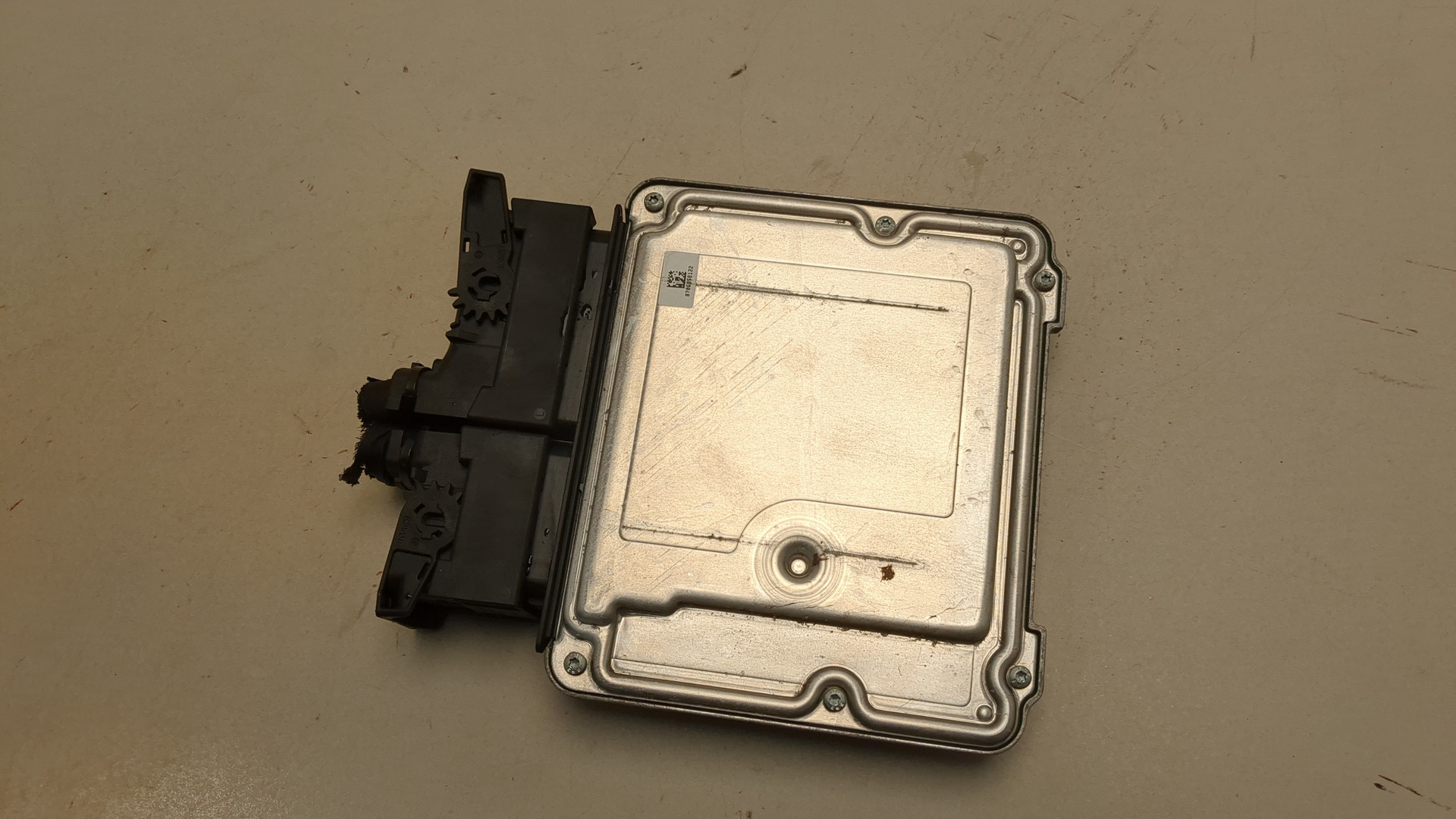 Блок управления двигателем