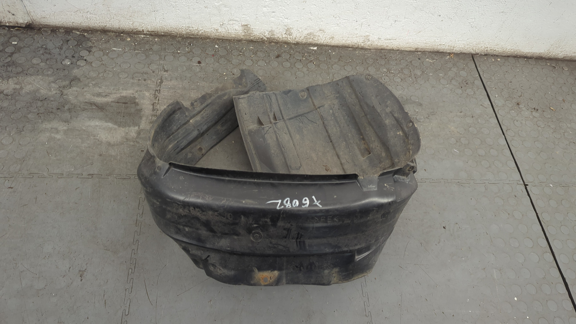 Локер передний левый