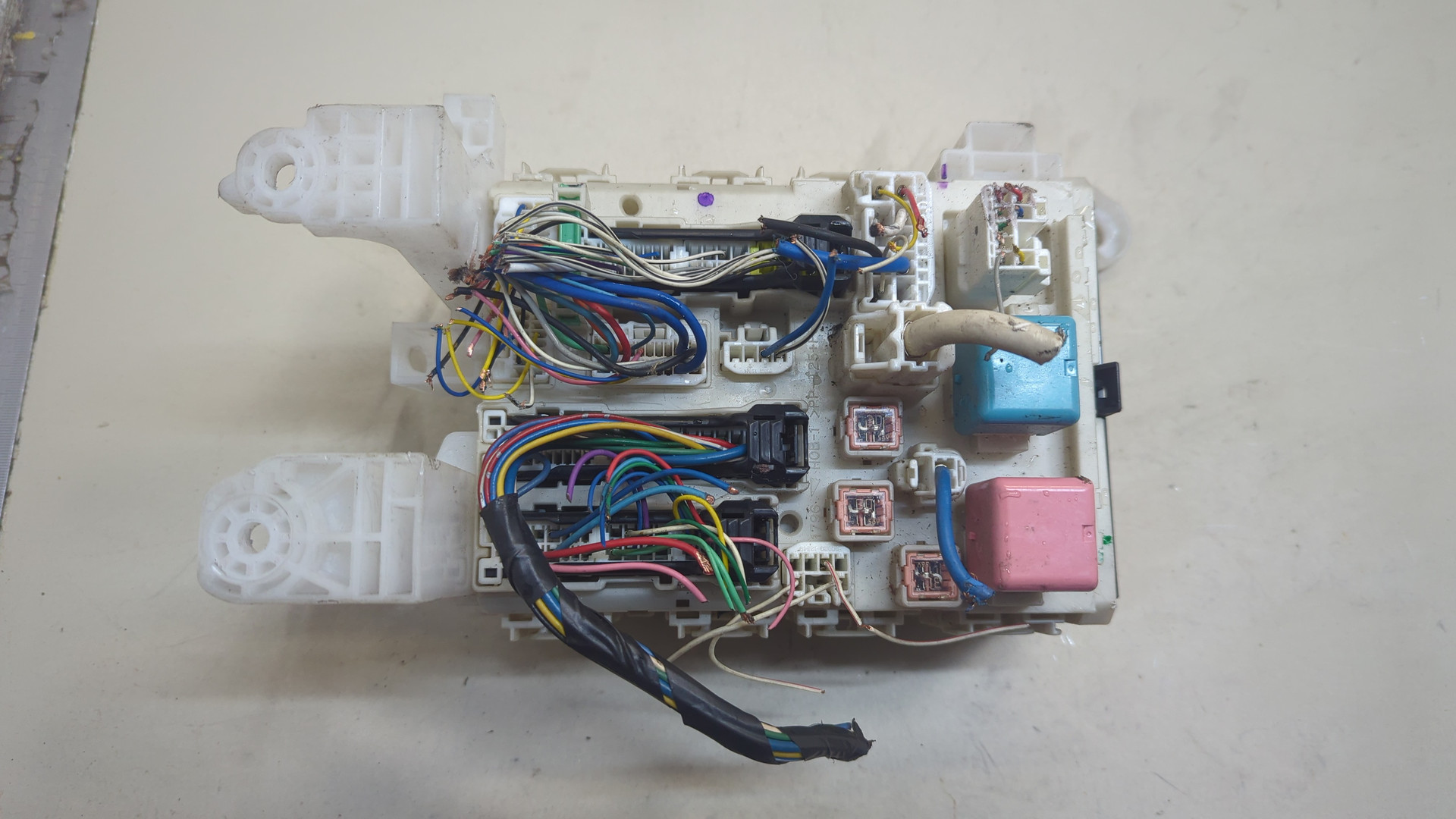 Блок предохранителей