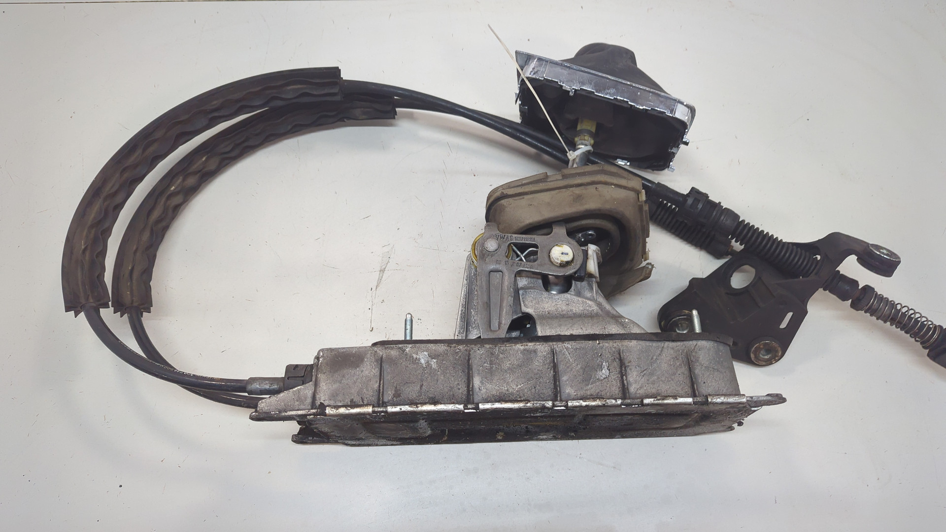 Кулиса МКПП / АКПП