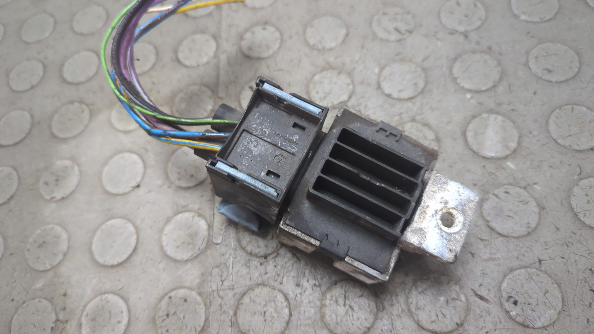 Реле свечей накала