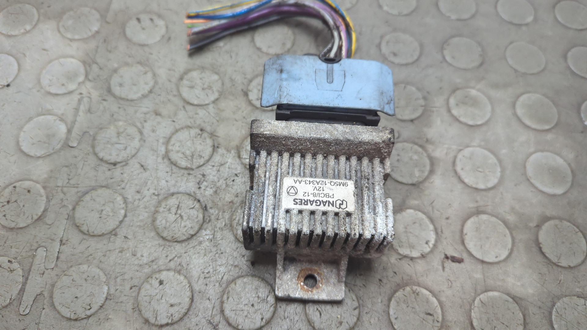 Реле свечей накала