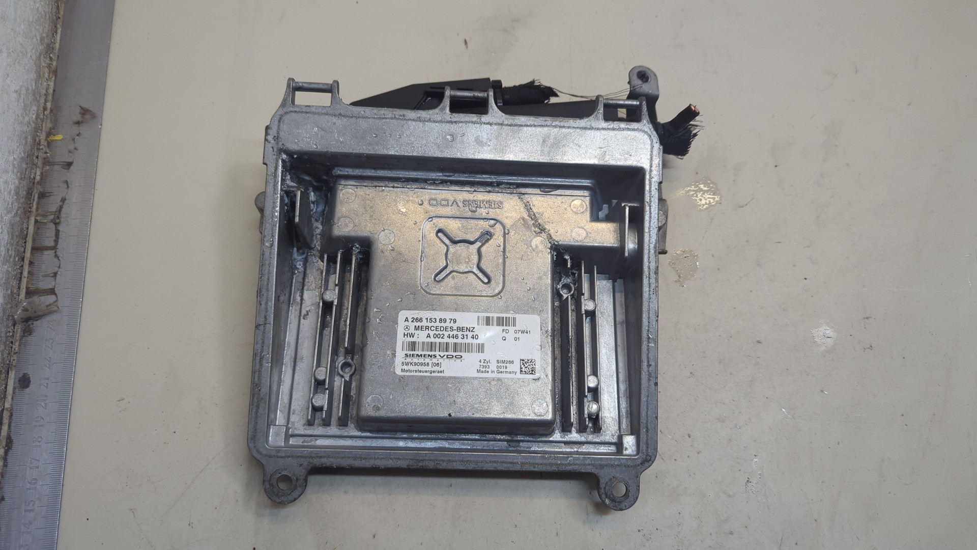 Блок управления двигателем