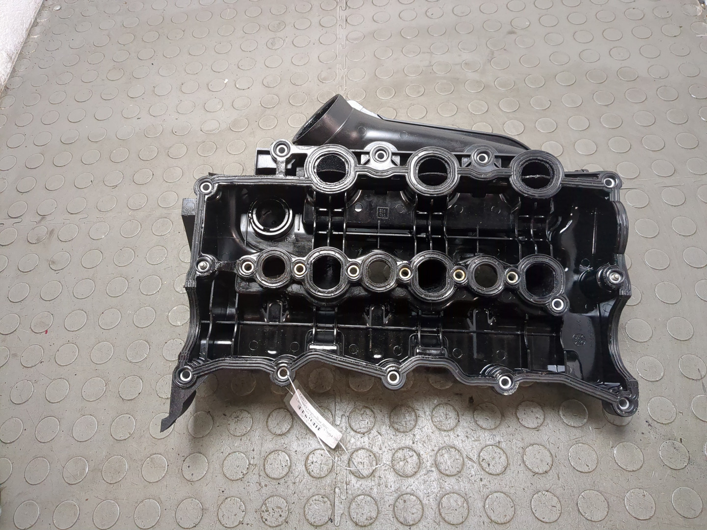 Крышка клапанная ГБЦ