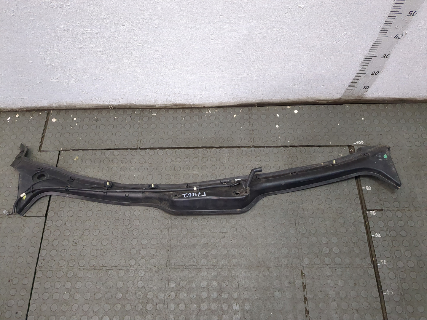 Решетка стеклоочистителей (Жабо)