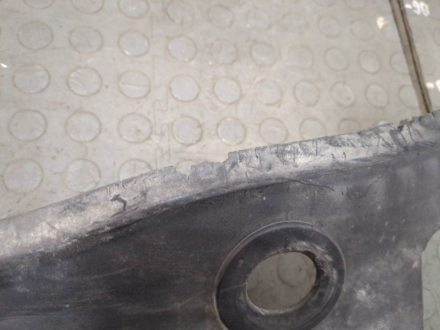 Решетка стеклоочистителей (Жабо)