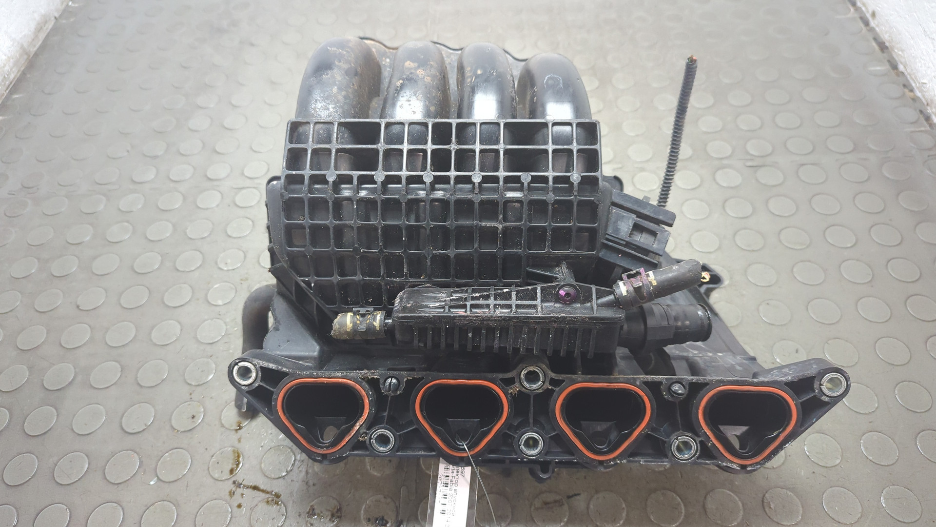 Коллектор впускной