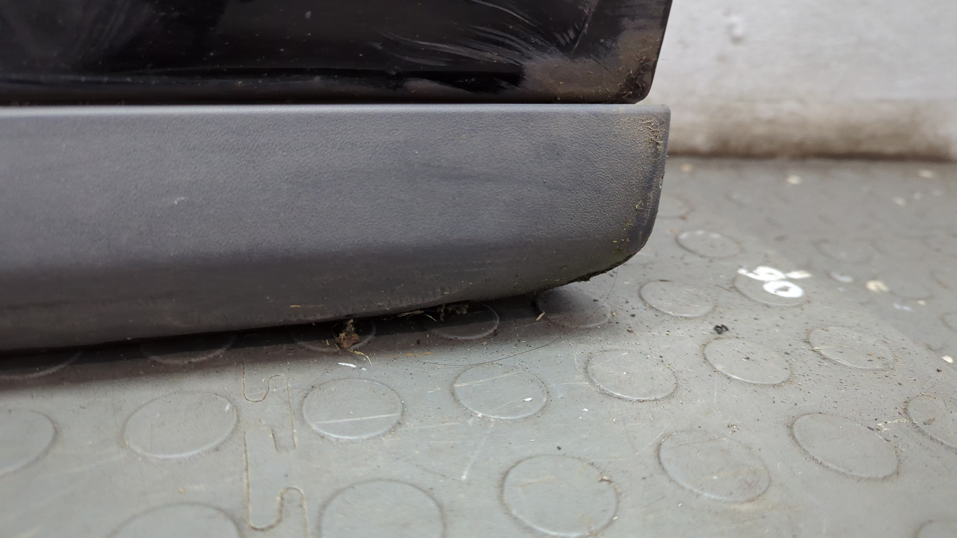 Дверь передняя левая