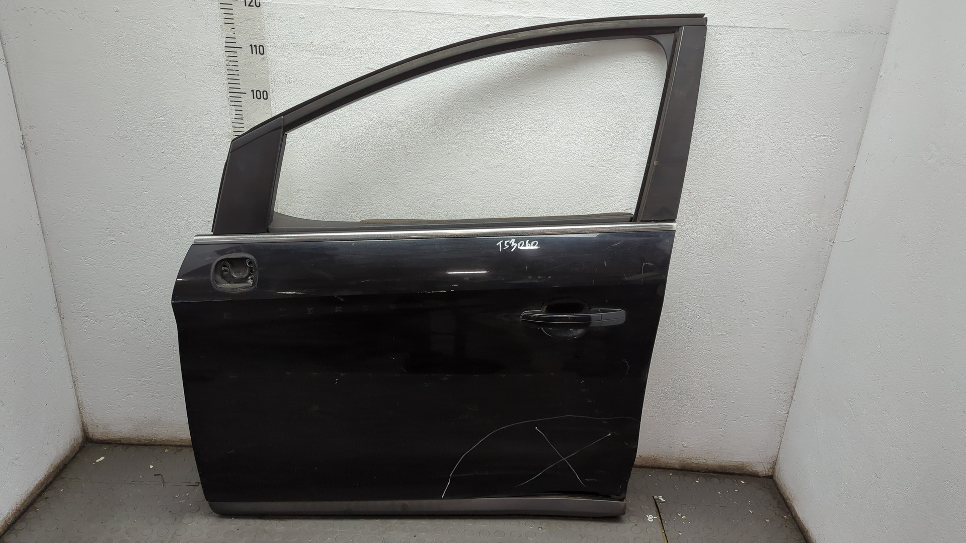 Дверь передняя левая