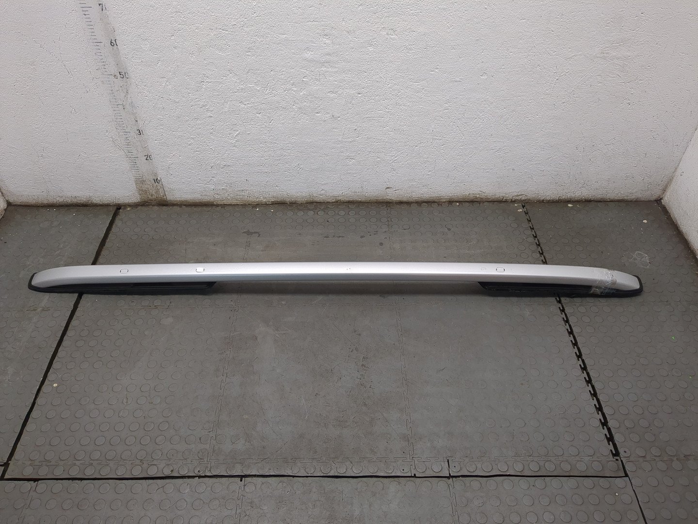 Рейлинг (релинг) правый (планка на крышу)