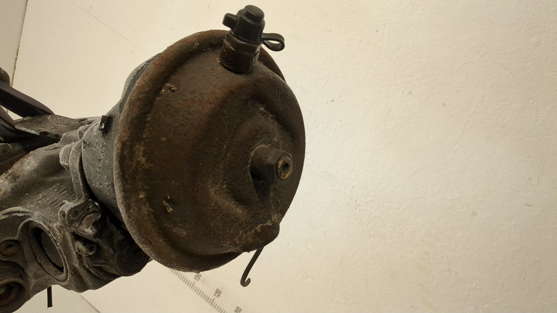 Суппорт передний правый