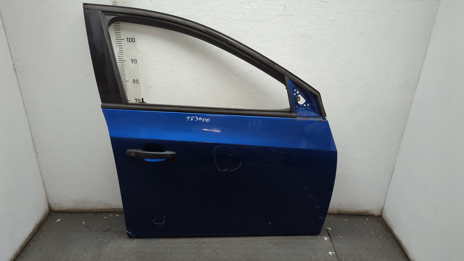 Дверь передняя правая