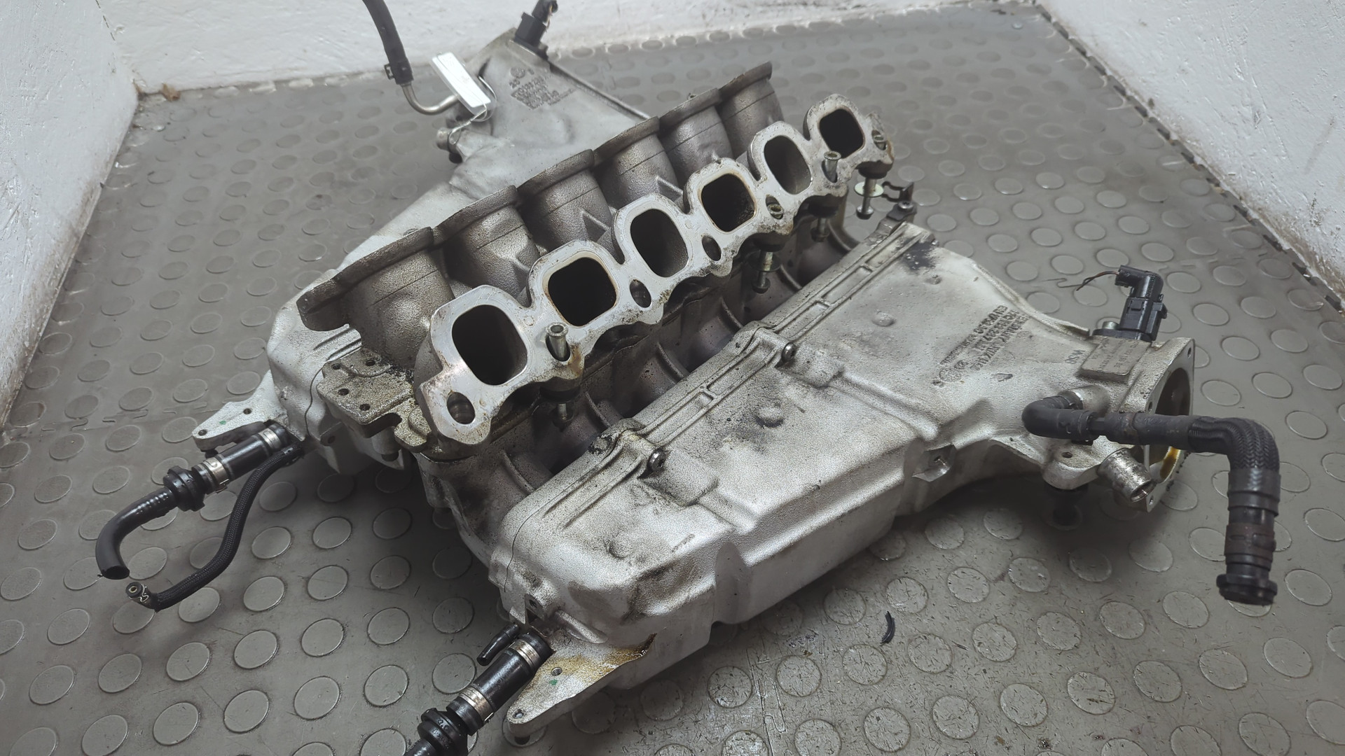 Коллектор впускной