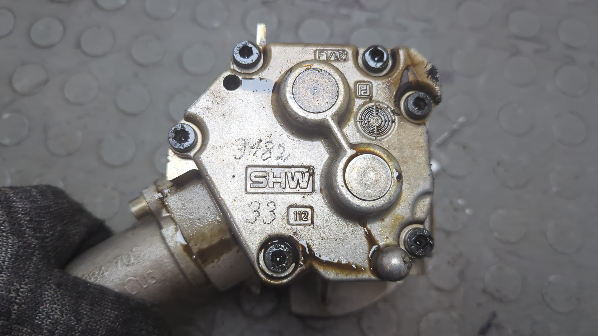 Насос масляный