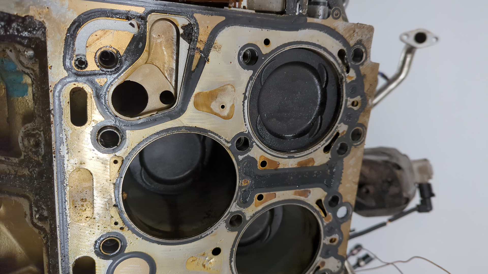 Блок двигателя