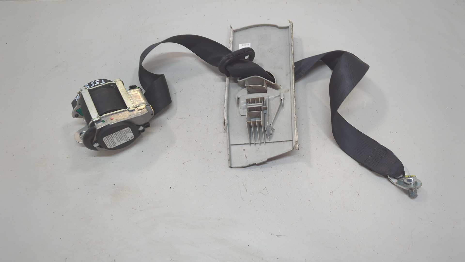 Ремень безопасности