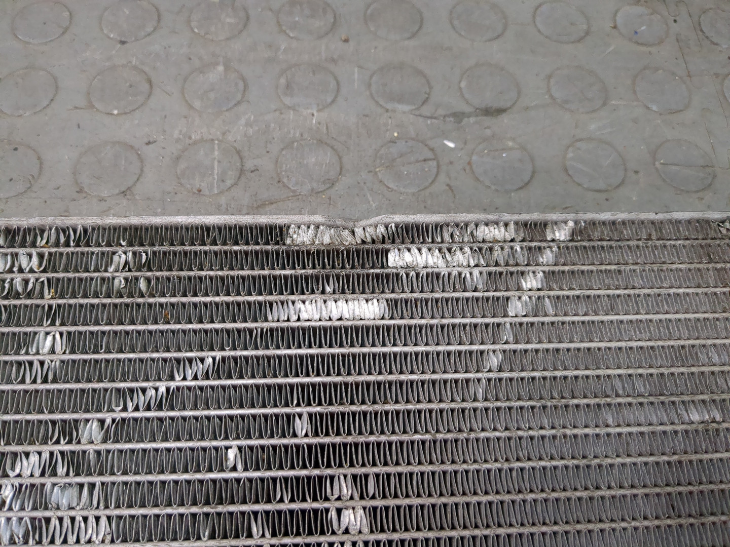 Радиатор охлаждения двигателя основной