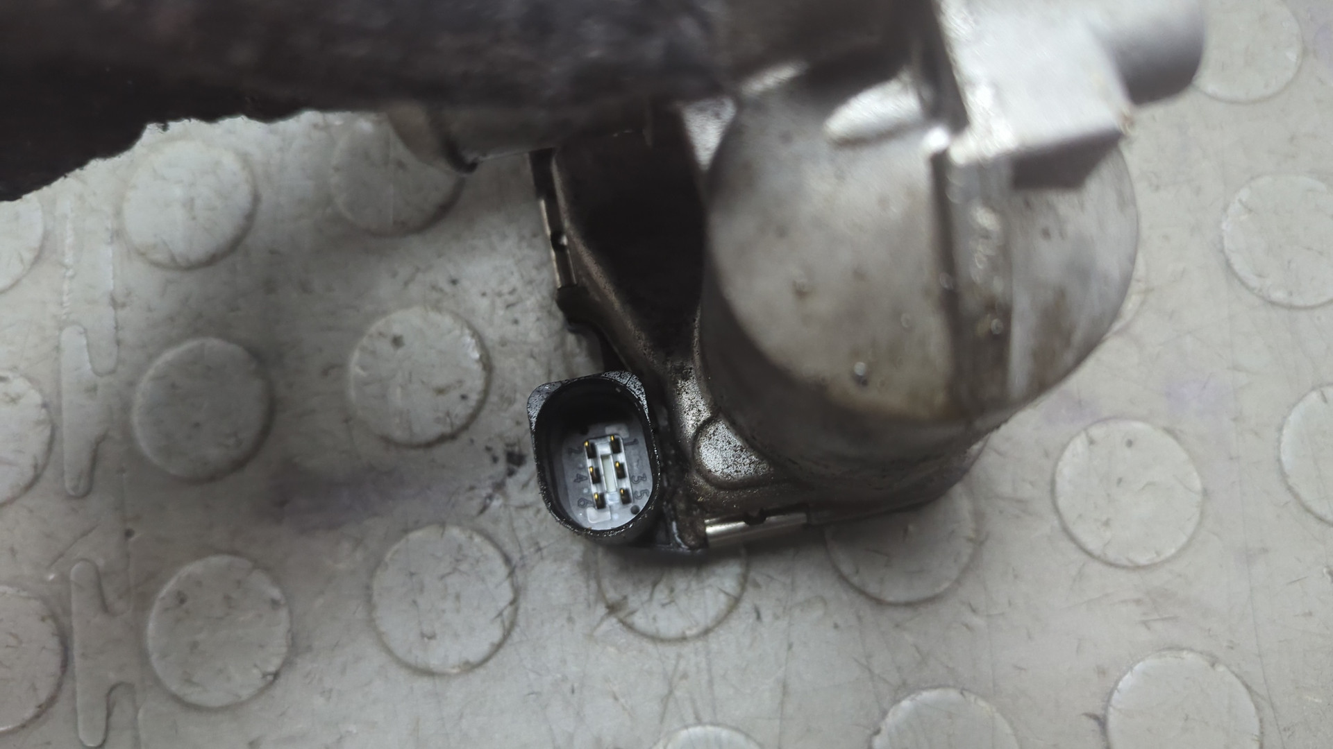 Заслонка дроссельная электрическая