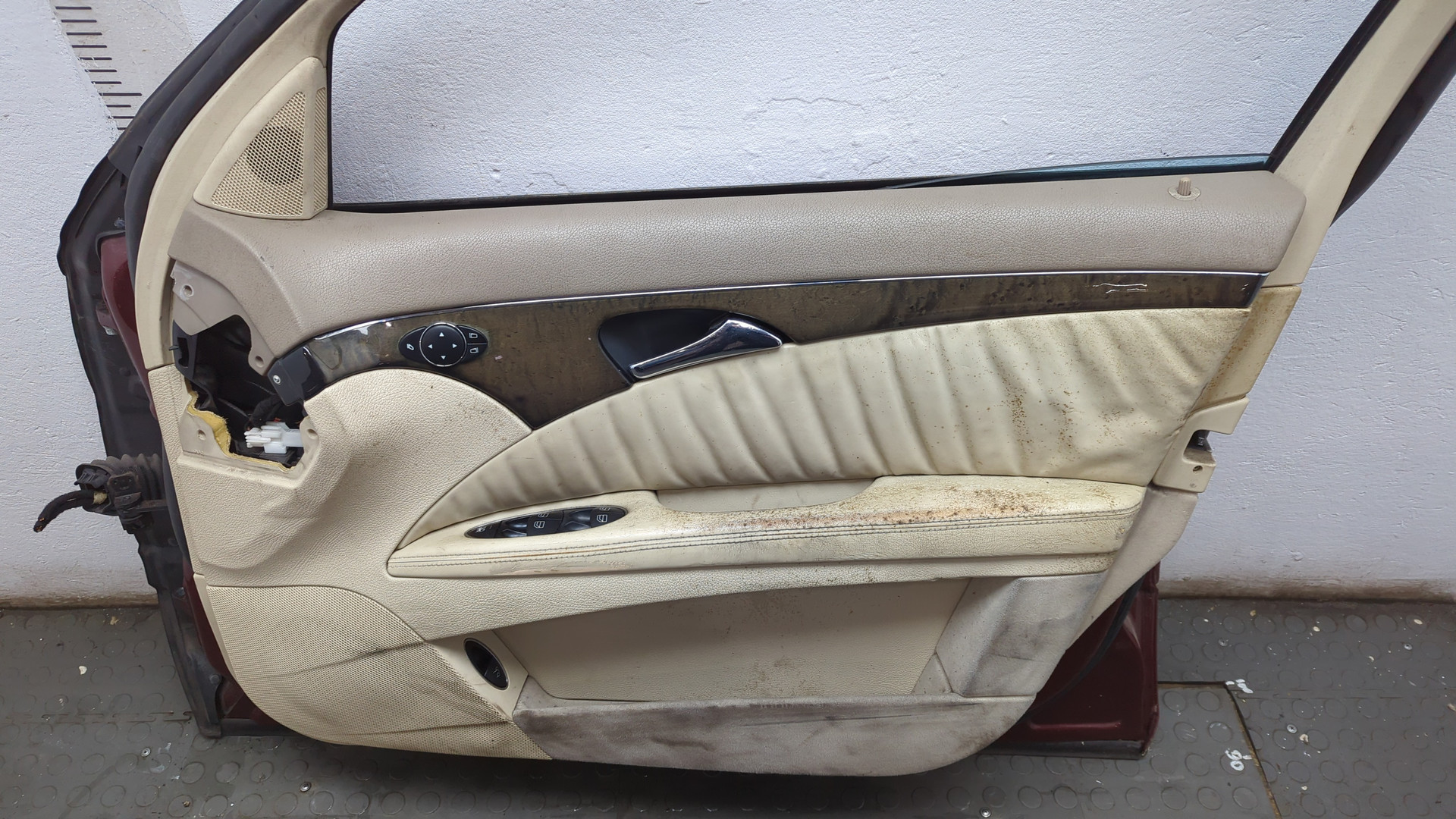 Дверь передняя правая